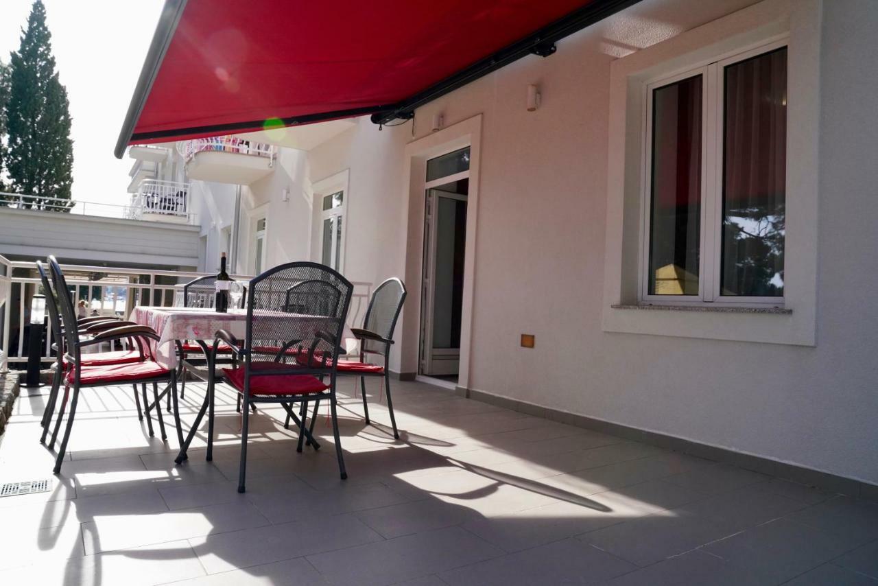 Sesar Apartments Krk - No. 1 Iva Krk Town Bagian luar foto